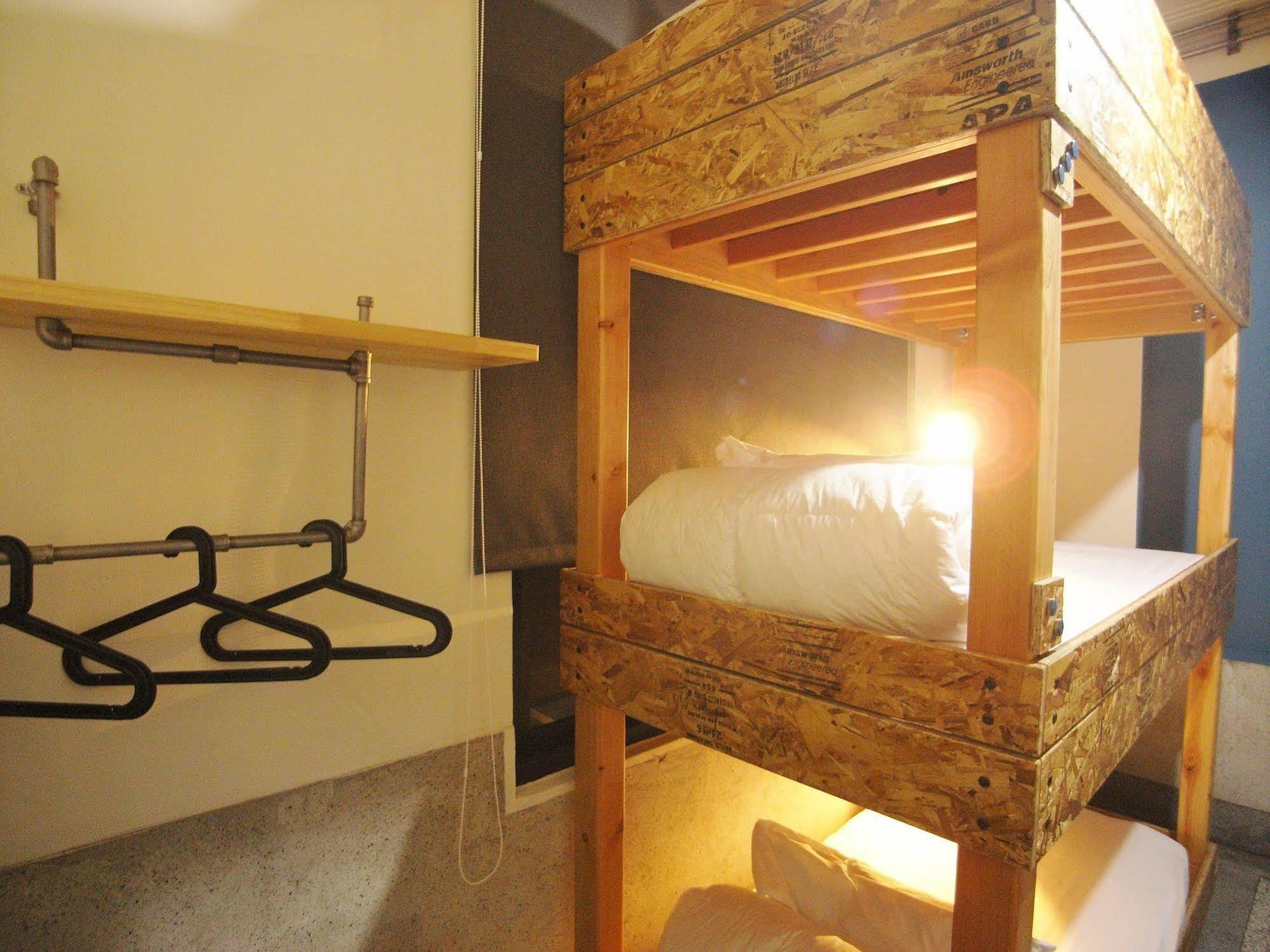 With Inn Hostel Καοσιούνγκ Εξωτερικό φωτογραφία